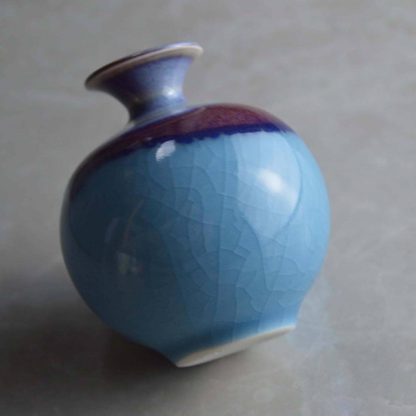 Handcrafted Drop Glaze Crackle Ice Pattern Porcelain Mini Tiny Round Bulbous / Fatball, Lake Blue