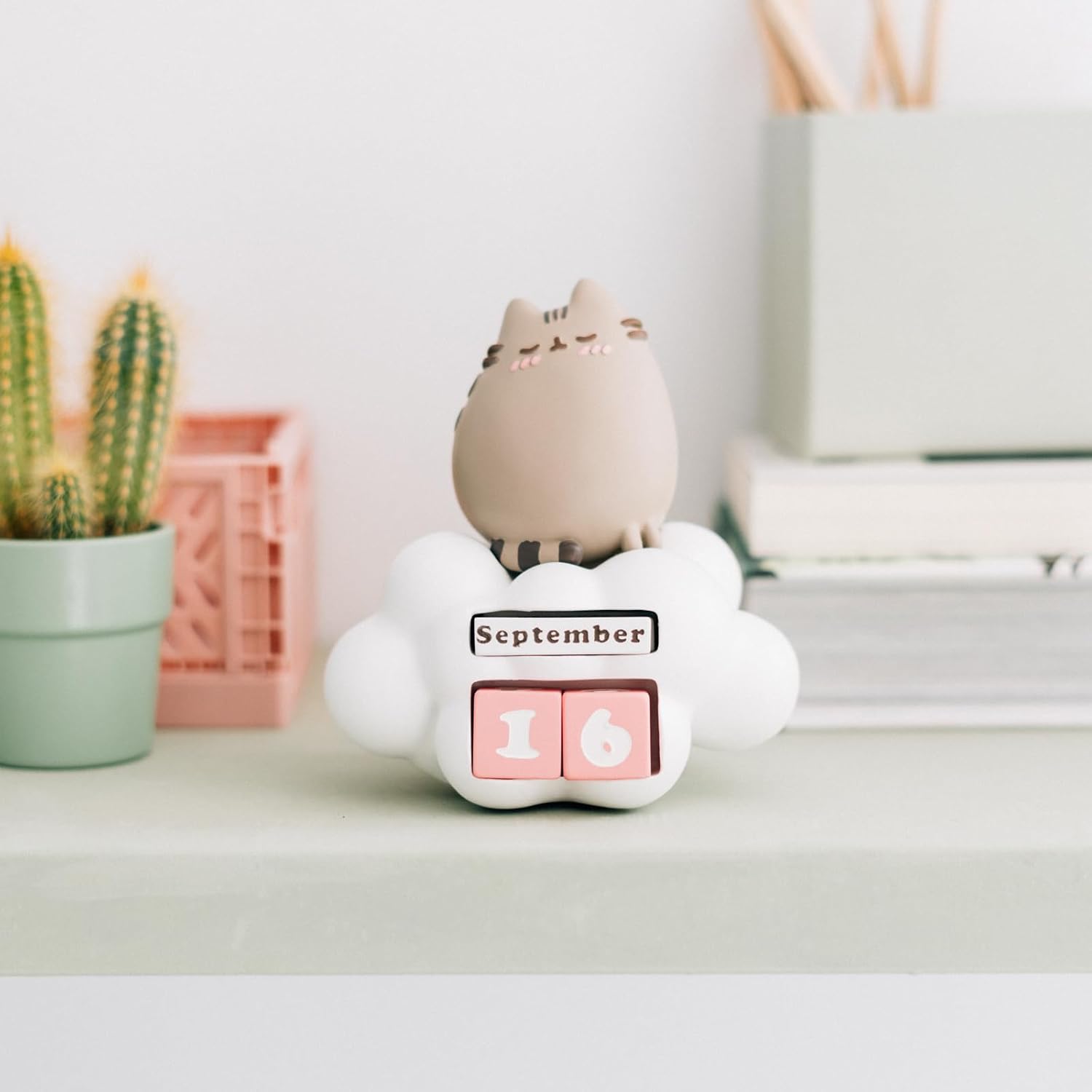 Grupo Erik Pusheen Calendar, Pusheen Gifts | Perpetual Calendar, Pusheen figure, kawaii stuff, Kawaii accessories