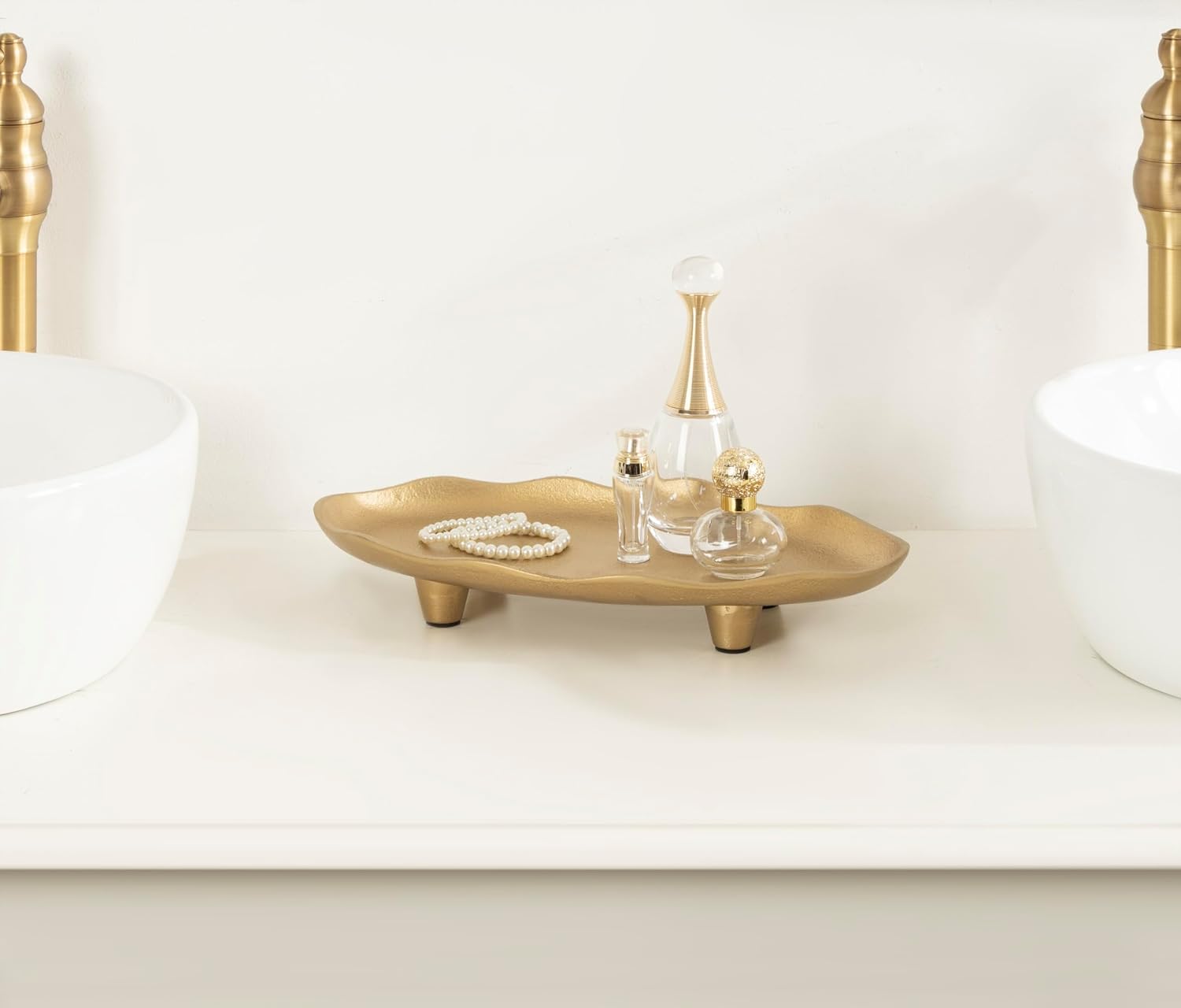 Alessia Modern Decorative Scalloped Oval Footed Metal Tray / Gold / 14 x 8