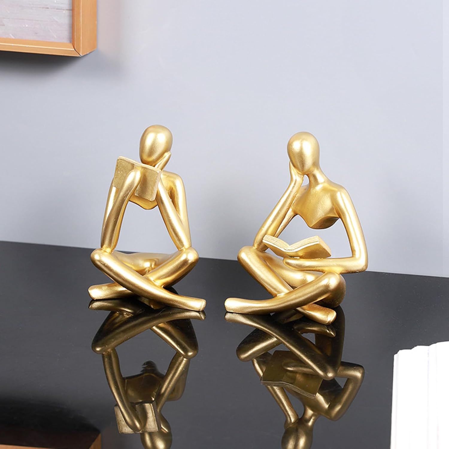 Modern Aesthetic Figurine Decoration / Small / Gold Right