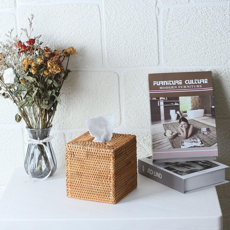 Wicker Tissue Box Holder / Natural