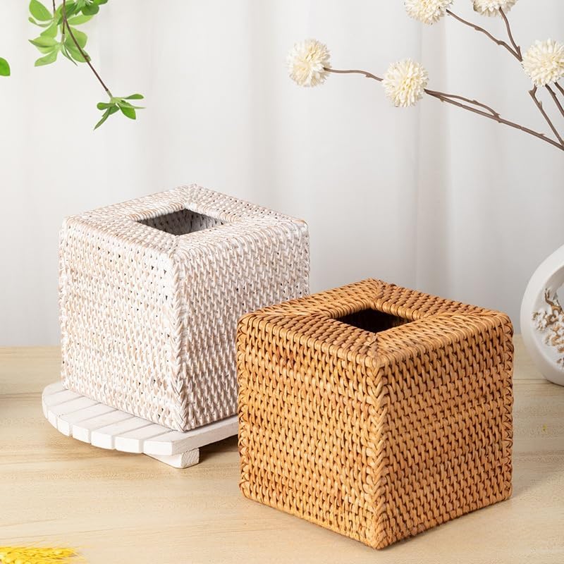 Wicker Tissue Box Holder / Natural