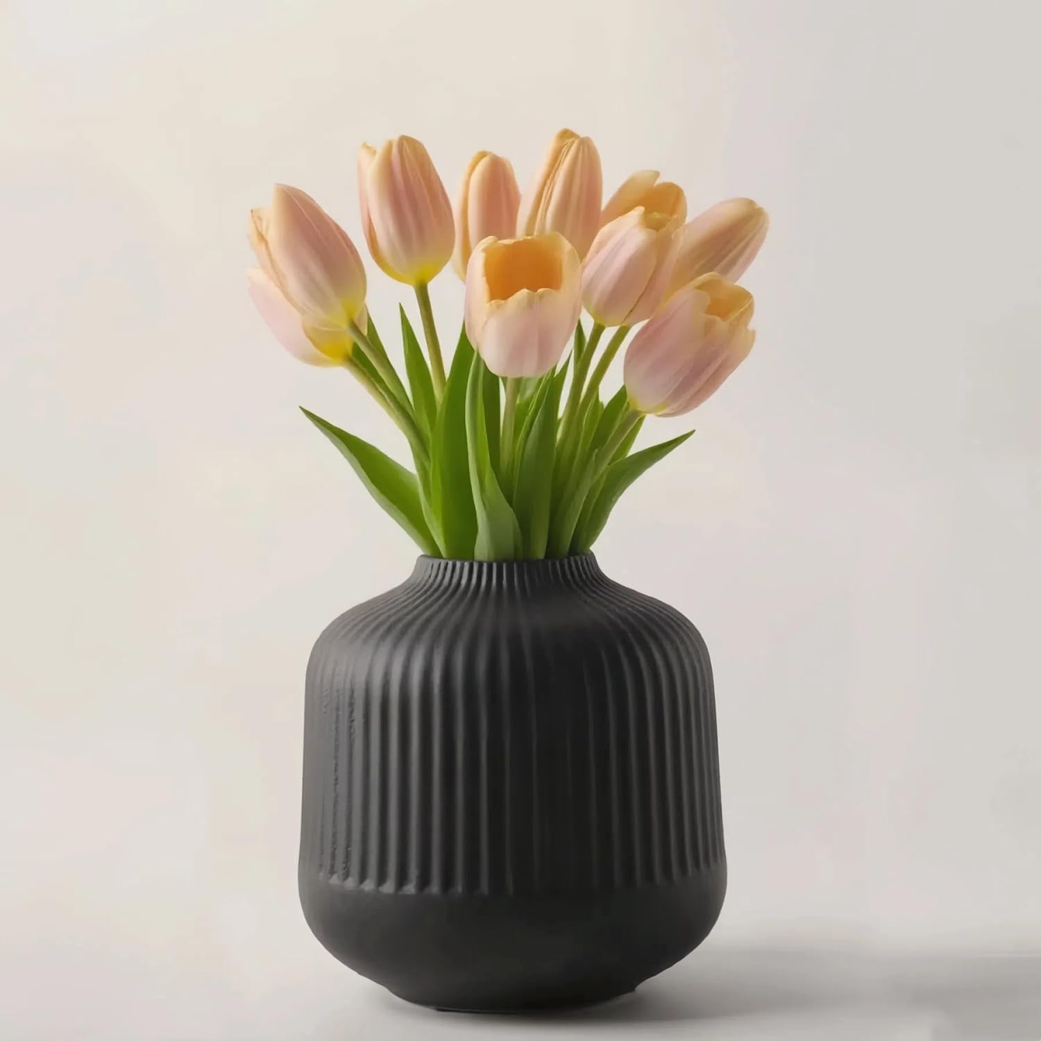 Ceramic Vase for Flowers / Black / Small / 6 Inch