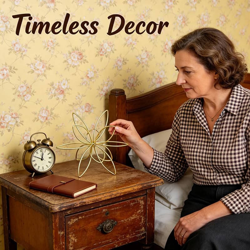 Brass Decorative Objects / Gold