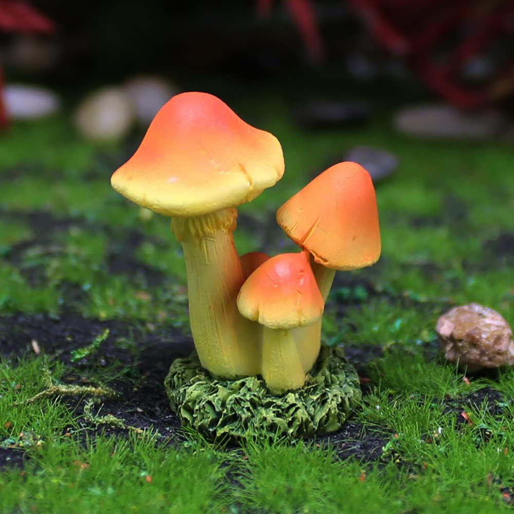 Mushroom Figurines / Set of 6