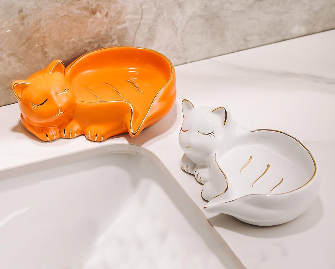 Creative Cat Soap Holder Ceramic Soap Dish Self Draining Soap Holder Decorative Soap Dish / White