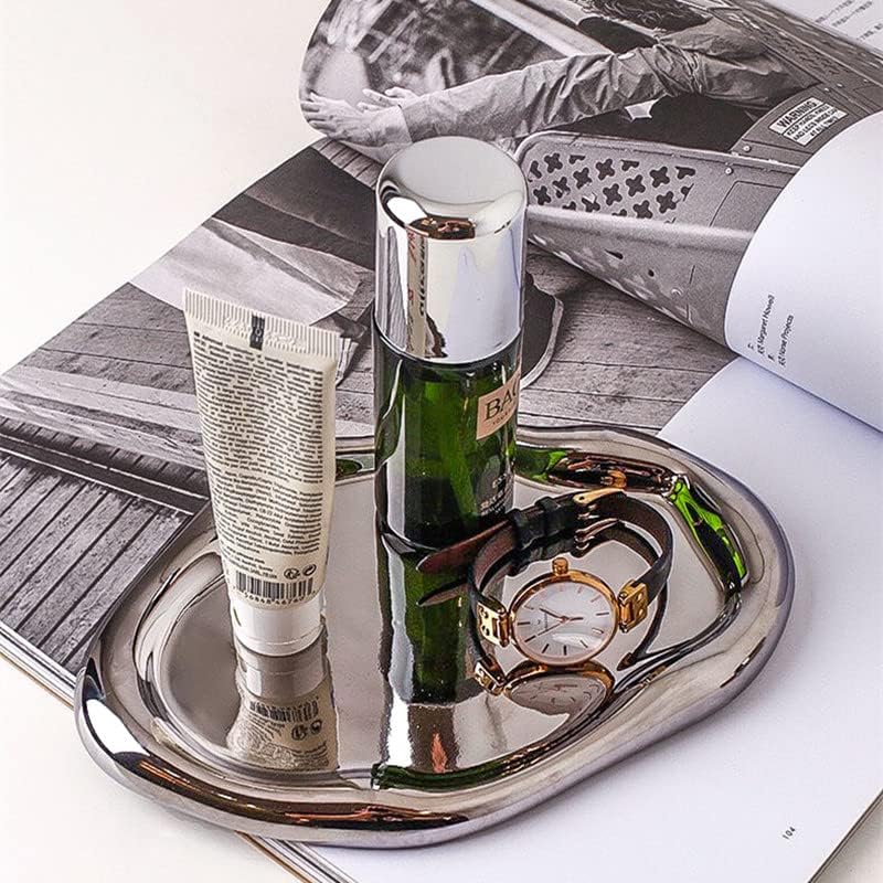 Ceramic Trinket Tray / 7.7 x 5.3 x 0.6 / Silver