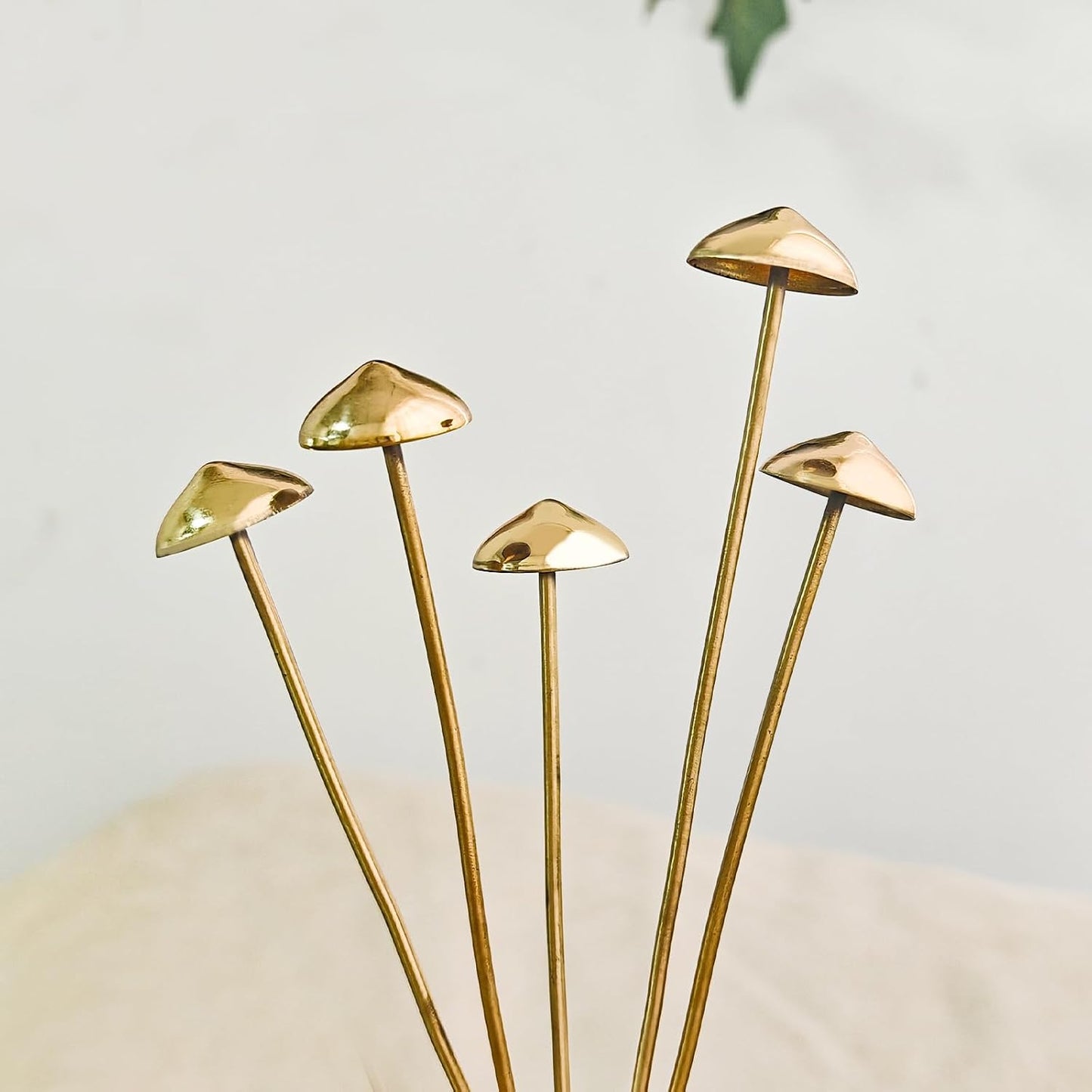 Brass Fake Mushroom Plant Stakes Metal Fairy Garden Decor for Potted Plants Indoor / Set of 5