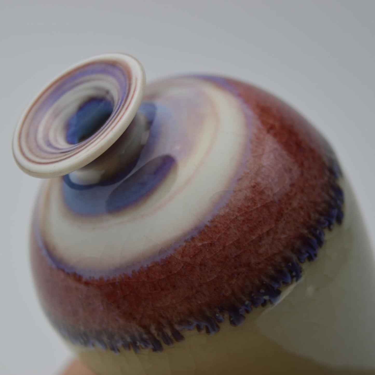Glazed Porcelain Mini Tiny Vase Ceramic Mini Crackle Ice Pattern for Decoration / Plum, Clay
