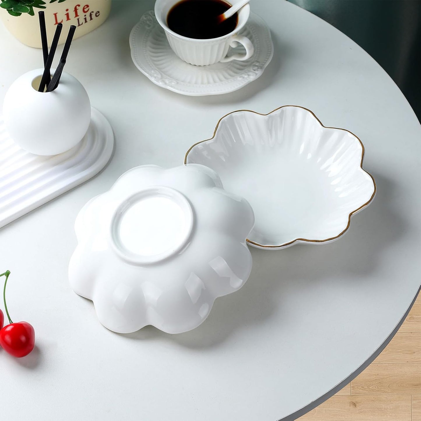 Ceramic Decorative Dish / 6 Inch