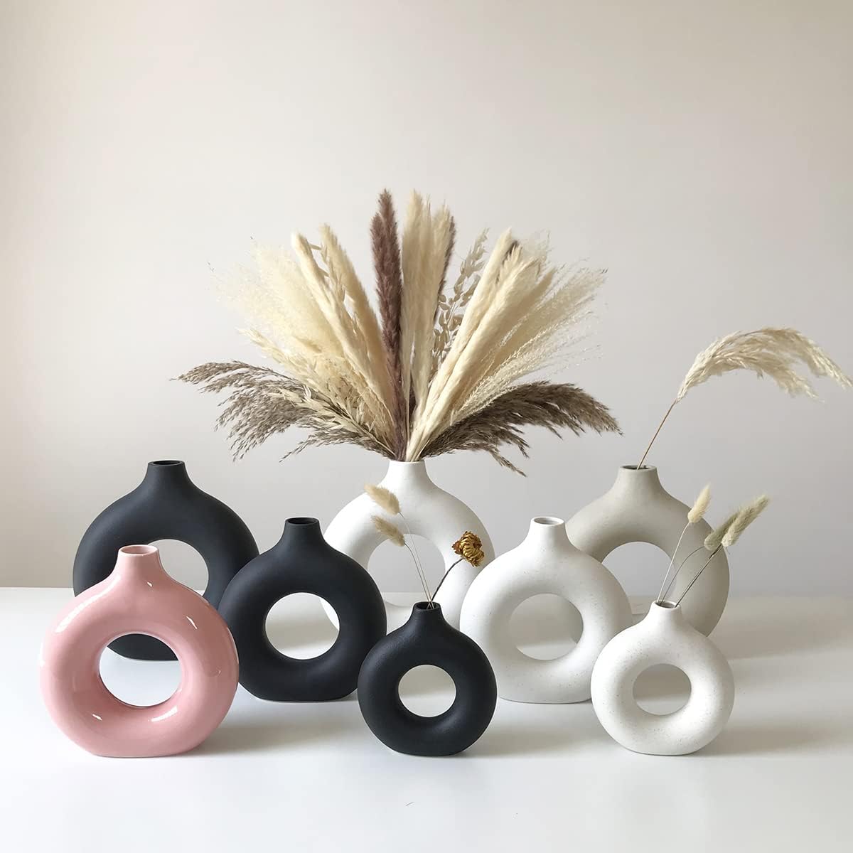 White Ceramic Vases for Pampas Grass / Black / Medium