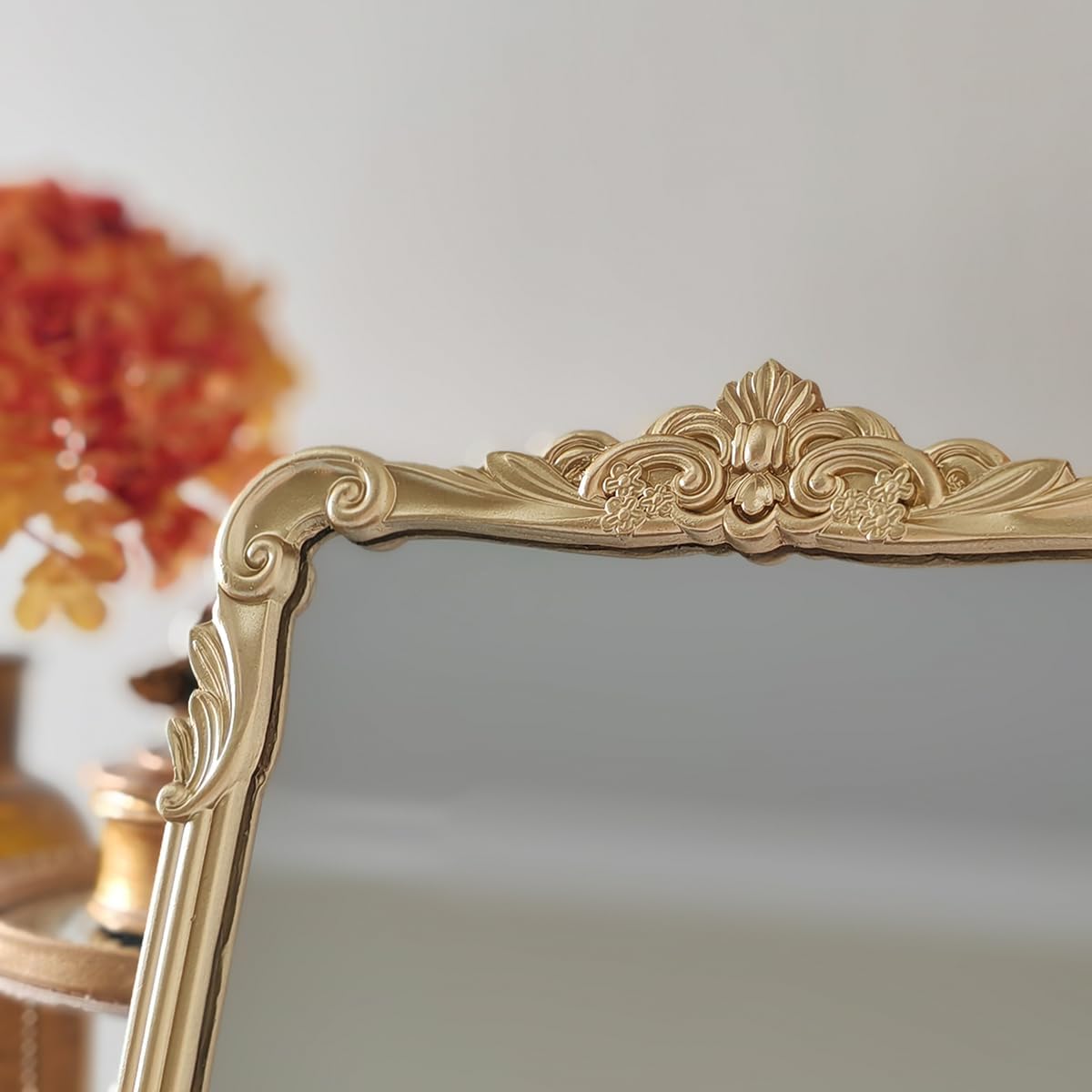 Ornate Wall Art / Gold / 8 x 10
