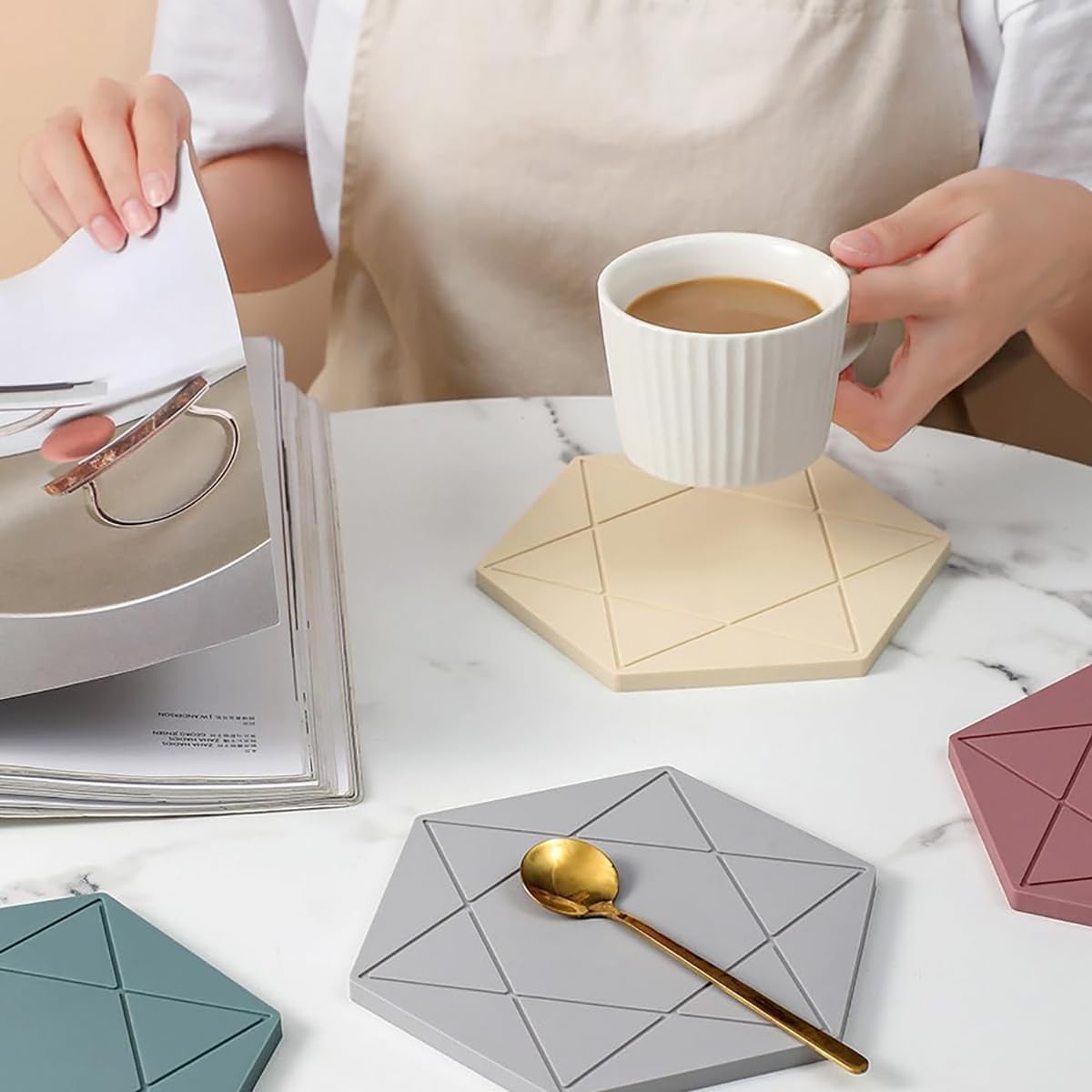 Hexagon Silicone Trivet Mats / Set of 4