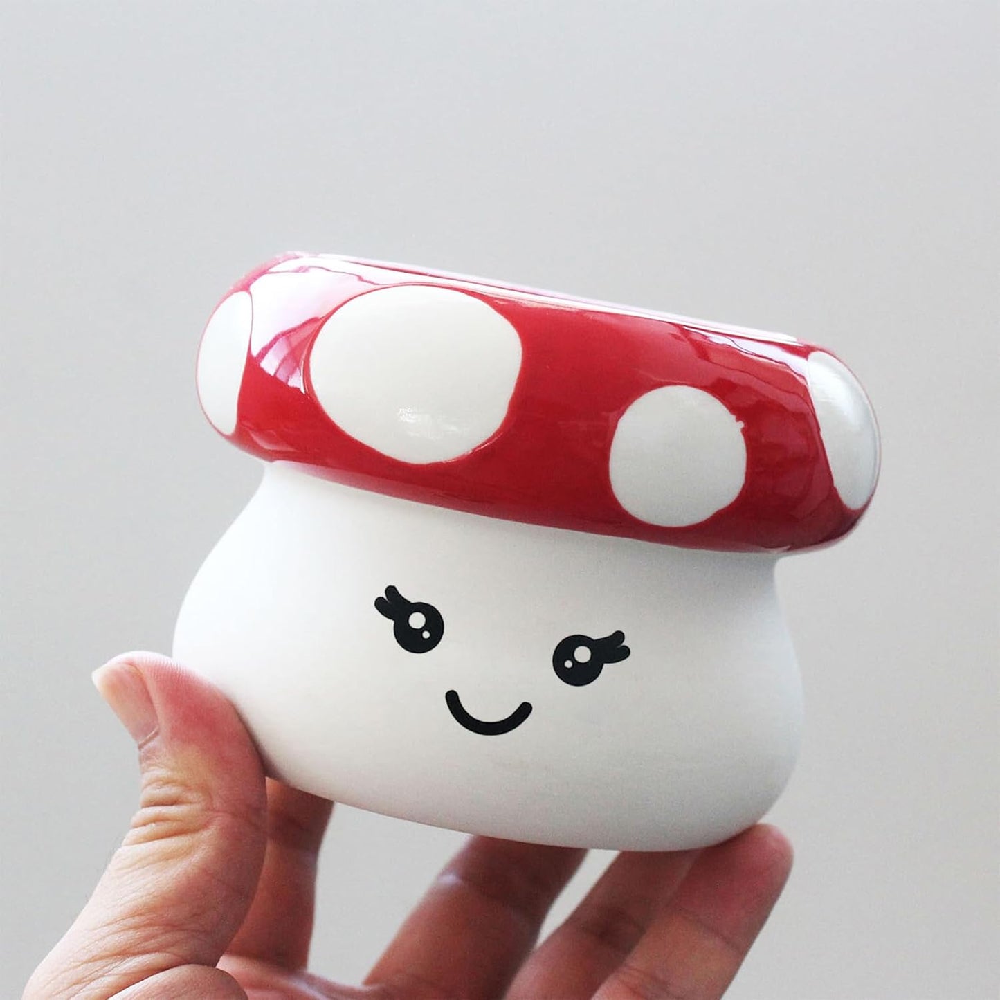 Red Ceramic Mushroom Planter Pot / Red and White / 4.5 x 3.35