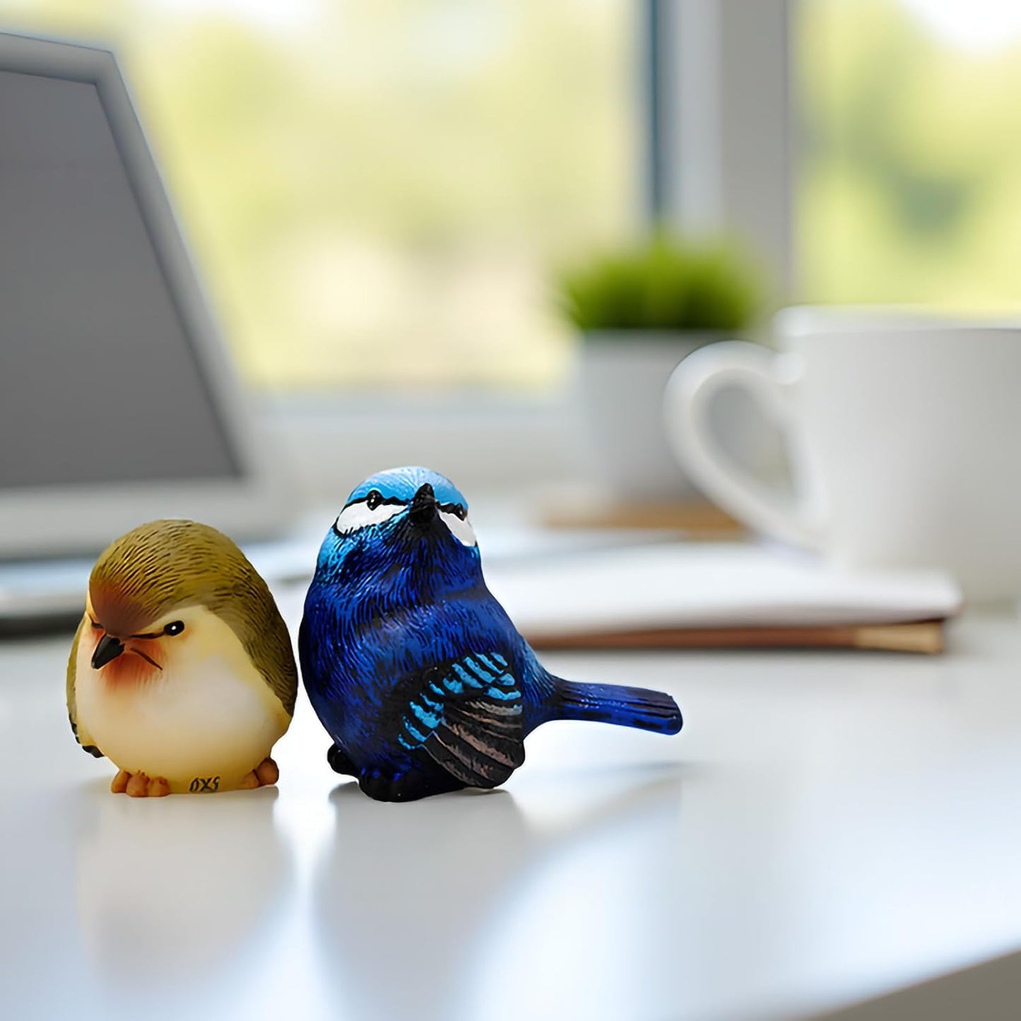 Resin Bird Figurines / Set of 2