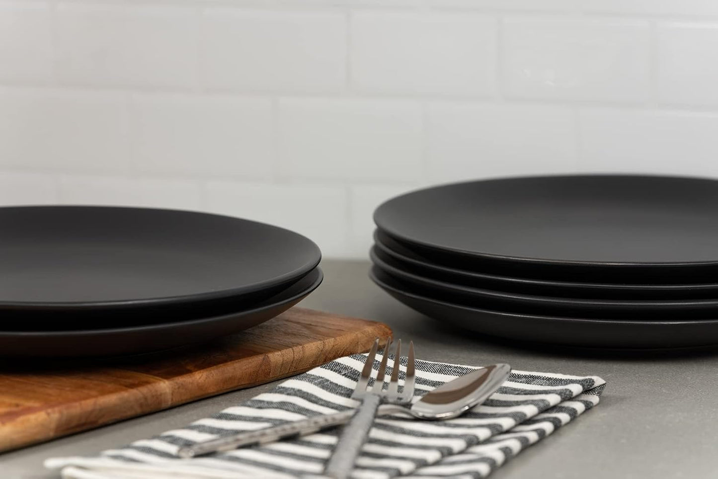 10 Strawberry Street Wazee Matte 10.5" Coupe Dinner Plate, Set of 6, Black
