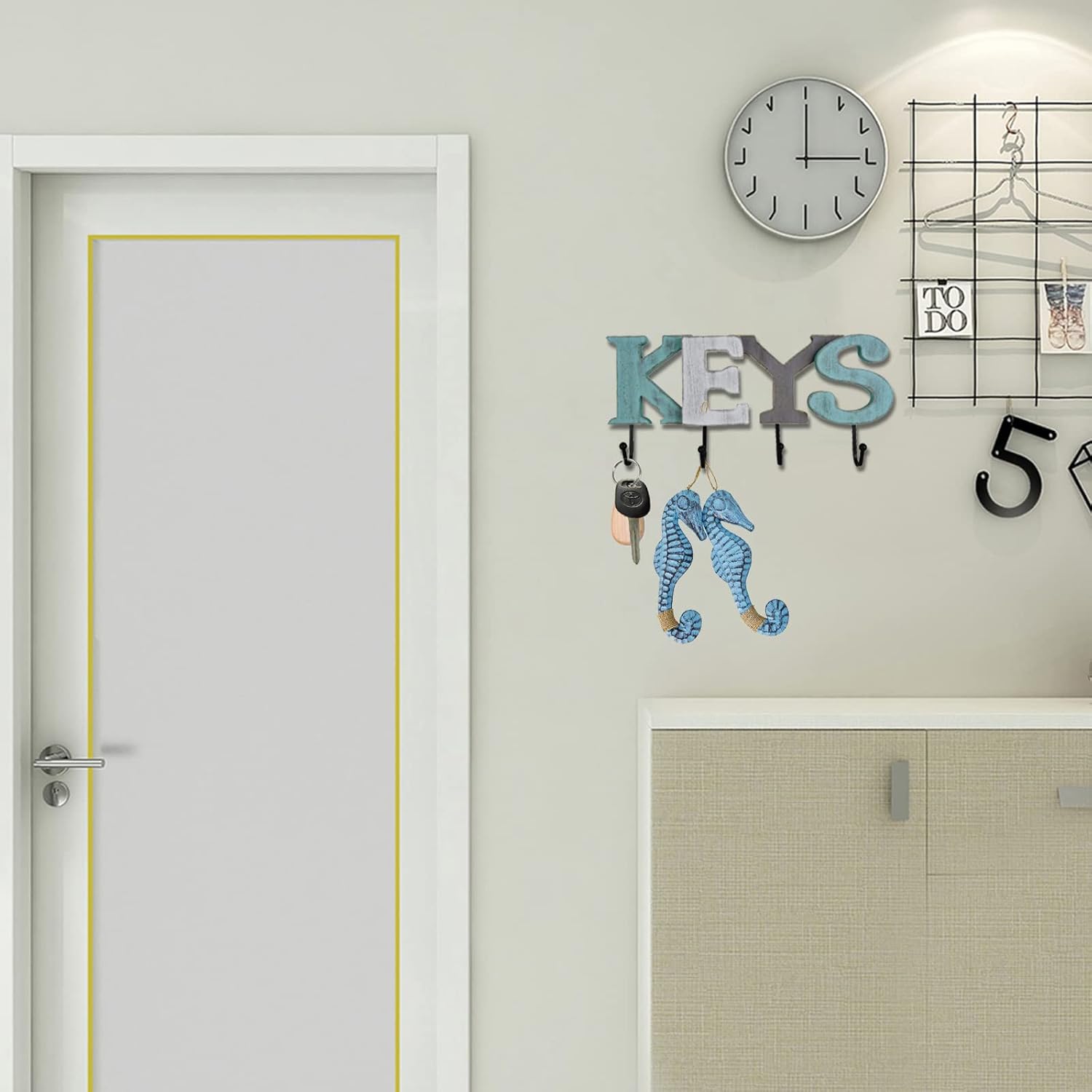 Hanger Hooks Cutout Wooden Word Sign Hanging Ornament Decorative / KEYS