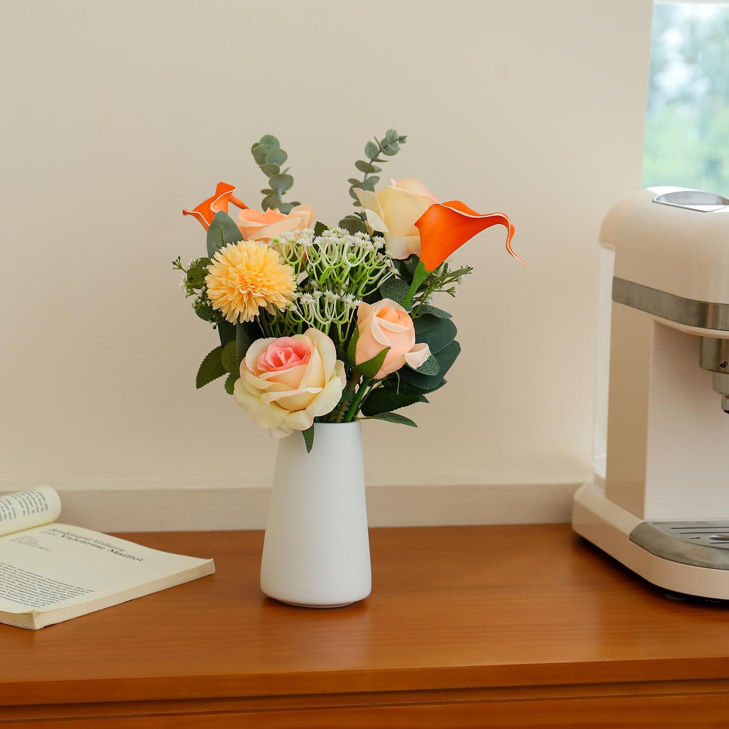 a Ceramic Vase / Champagne