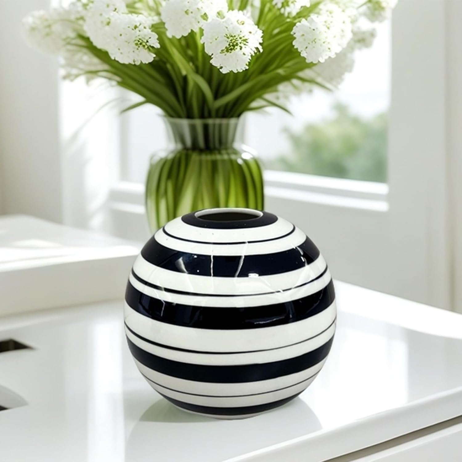 Spherical and White Striped Ceramic Vase / Black