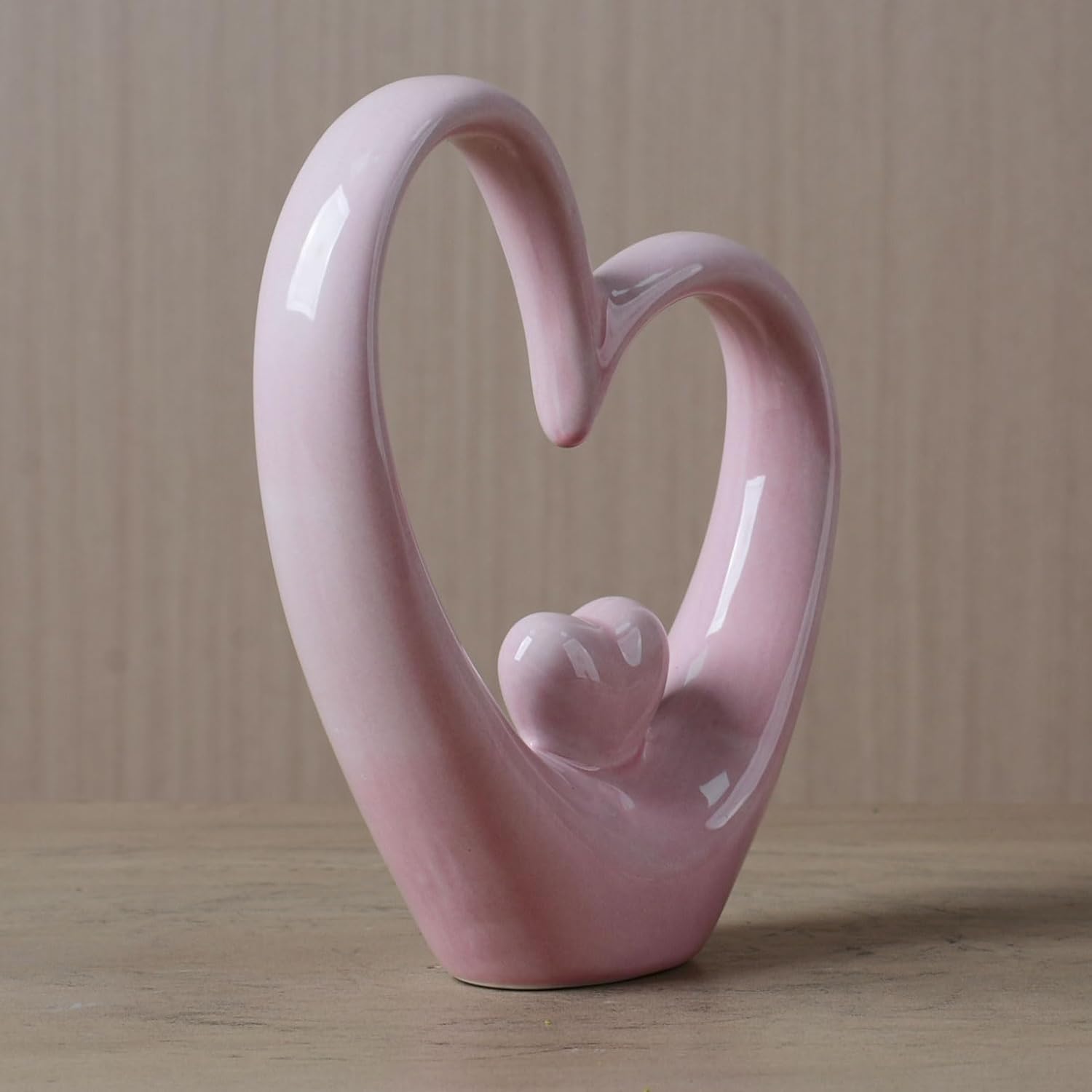 Heart Statue Figurine Modern Art Sculpture Romantic Home Decor Ceramic Ornament Gift