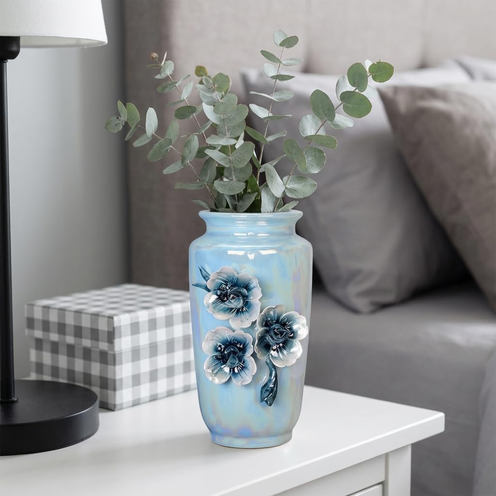 Ceramic Vase / Small Decorative Vase / Blue / 7 Inch