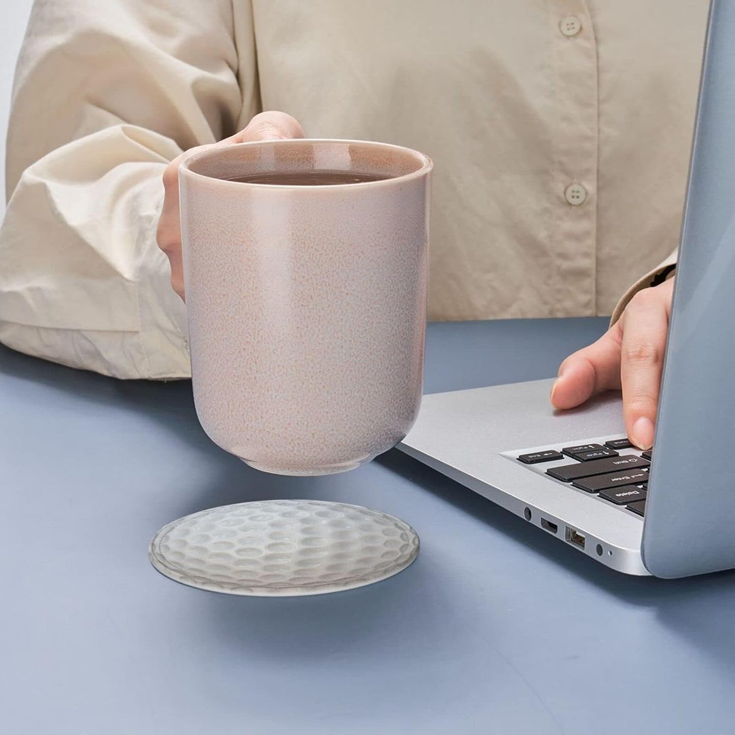Holder Round Leather Coasters Cups Mugs Mat Pad / White / Set of 6