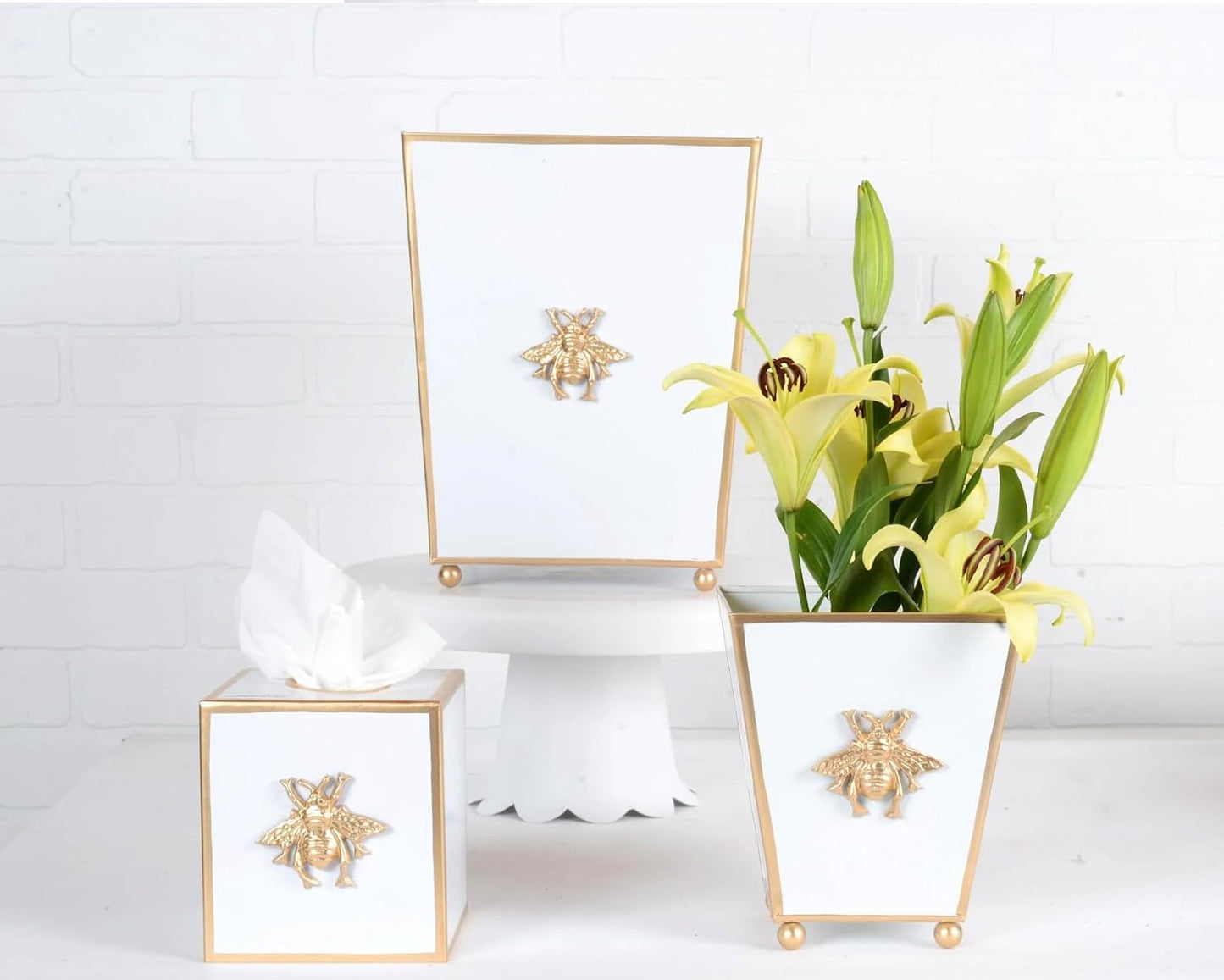 Metal Tissue Box Cover Square / White Bee / Regency