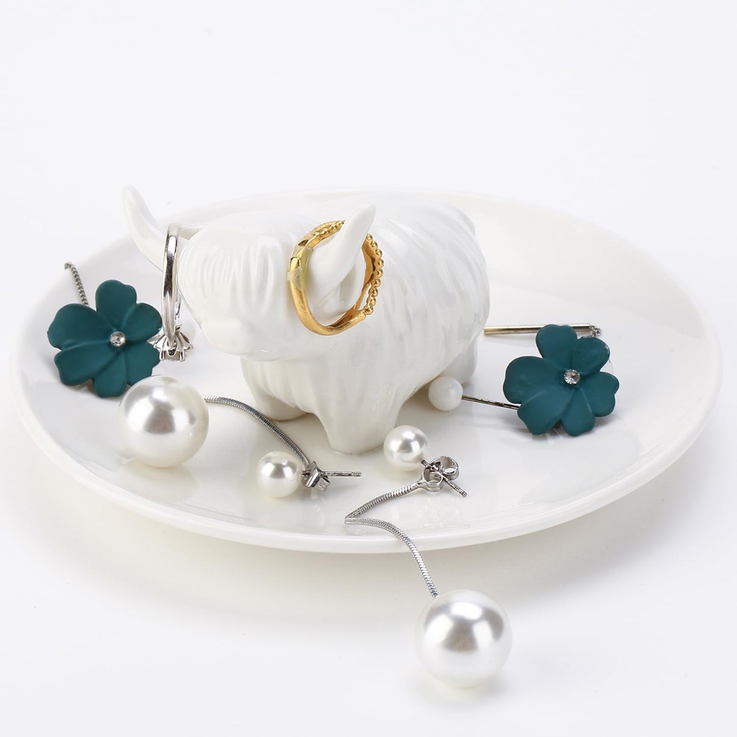 Highland Cow Ring Holder Dish Unique Ceramic jewelry Dish Tray Home Decor / Highland Cow Ceramic