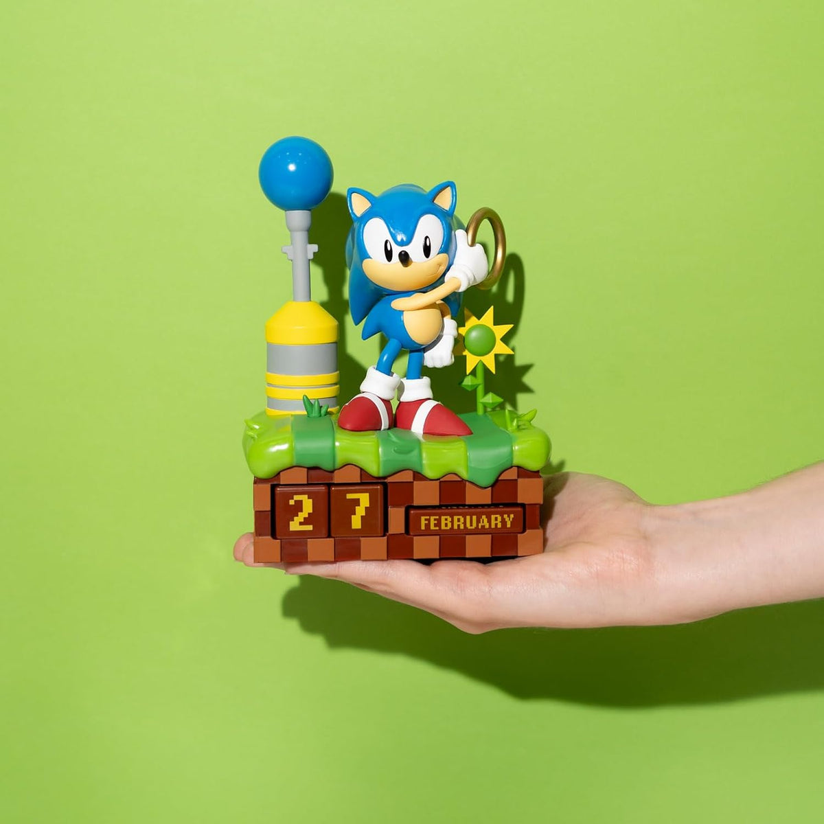 Grupo Erik Sonic The Hedgehog Perpetual Calendar - Gifts, Merchandise | Desk Calendar, Home Office Desk Accessories