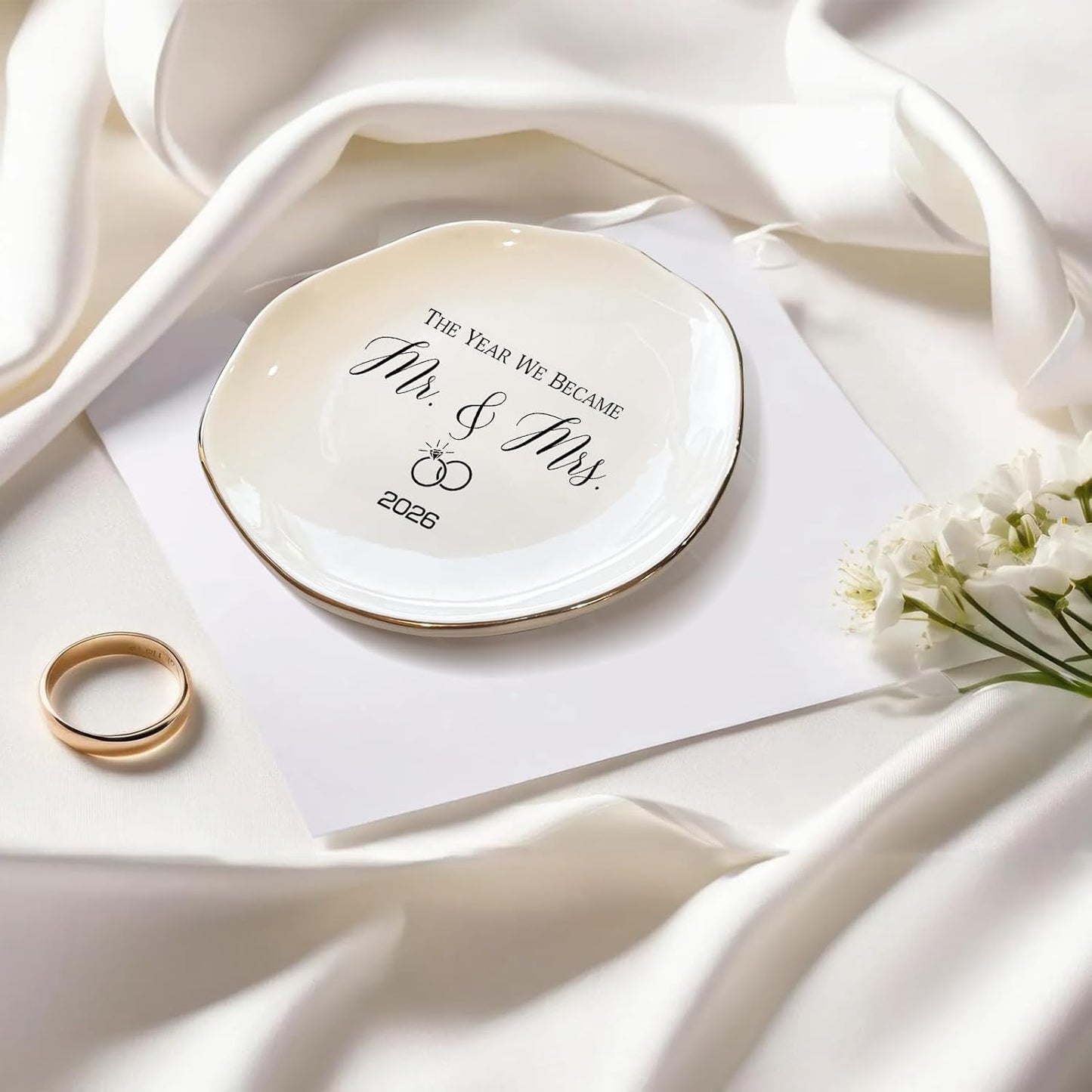 Elegant Ceramic Ring Holder for Engagement / The Year We Became Mr & Mrs 2026