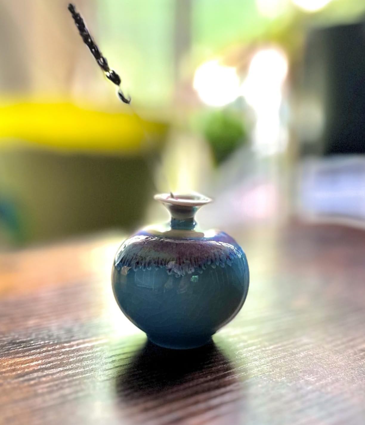 Handcrafted Drop Glaze Crackle Ice Pattern Porcelain Mini Tiny Round Bulbous / Fatball, Lake Blue