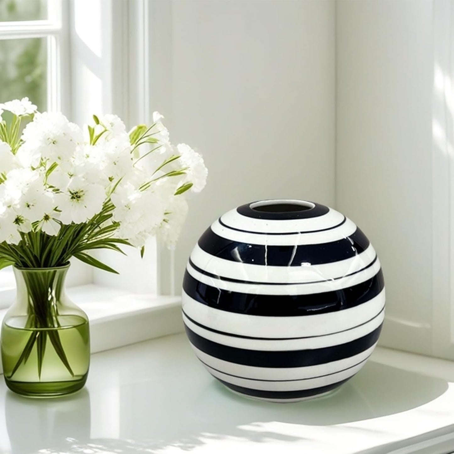 Spherical and White Striped Ceramic Vase / Black