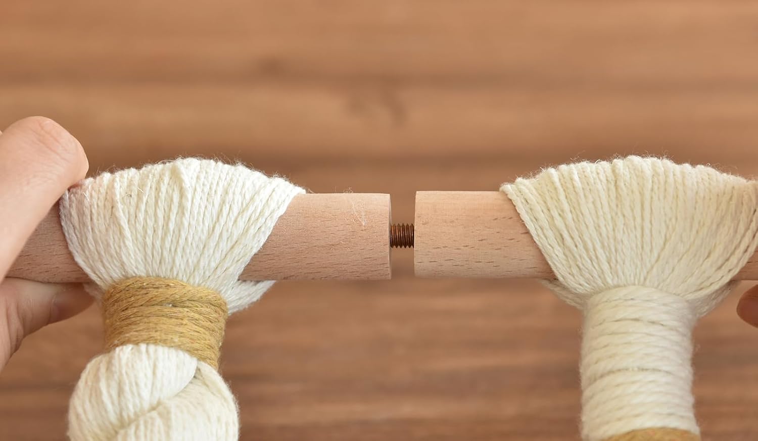 Macrame Wall Hanging Wedding Hanger Macrame Wall Decor Dorm Craftsmanship Handmade Tassel / Beige1