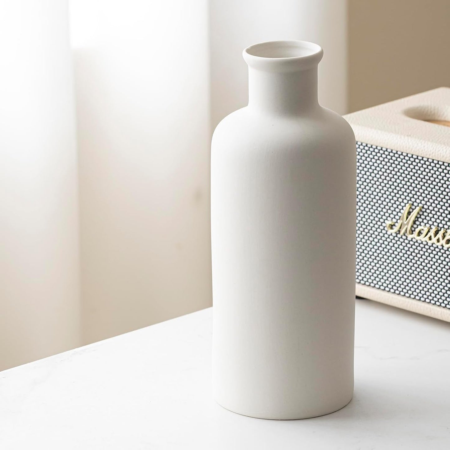 Modern Textured Decorative Vase / Nature White / 10 Inch