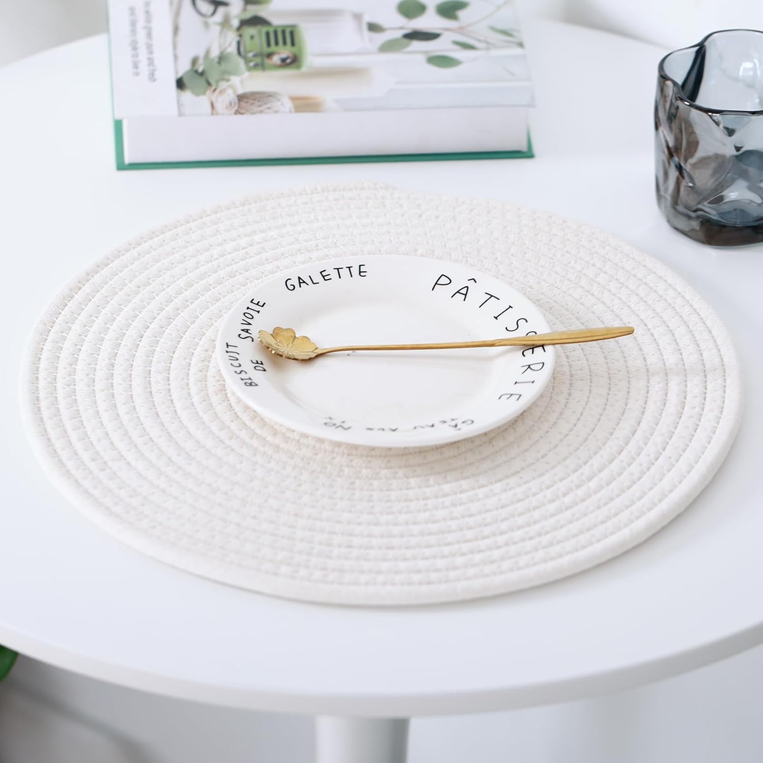 Round Woven Placemats Set of 8 Heat Resistant Placemats 13.5 Inches Farmhouse Cotton Rope Place Mats for Dining Tables