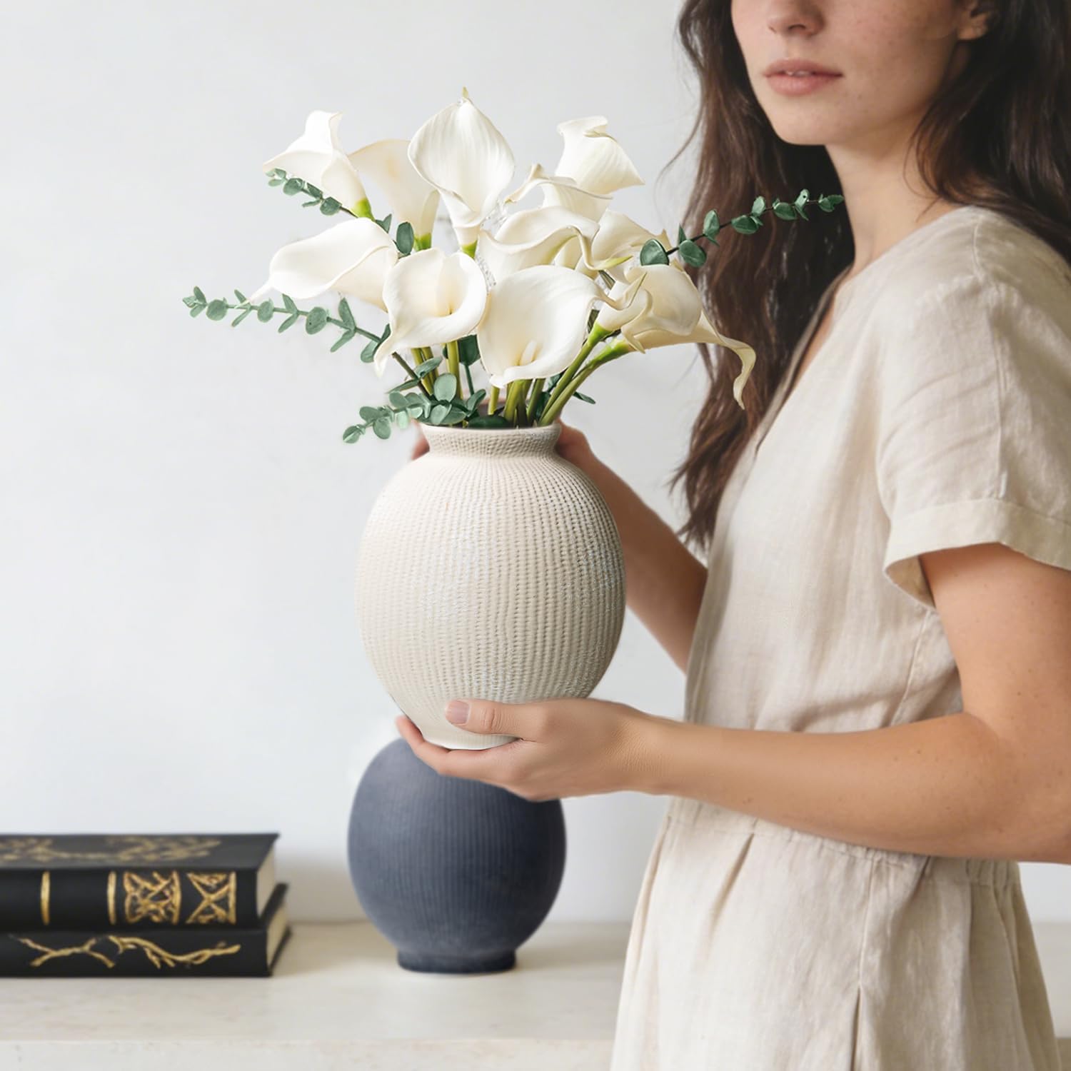 Ceramic Decorative Flower Vase / Modern White-6.8
