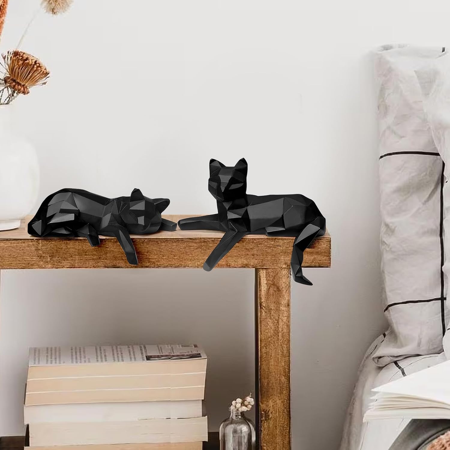Modern Geometric Cat Figurines / Black