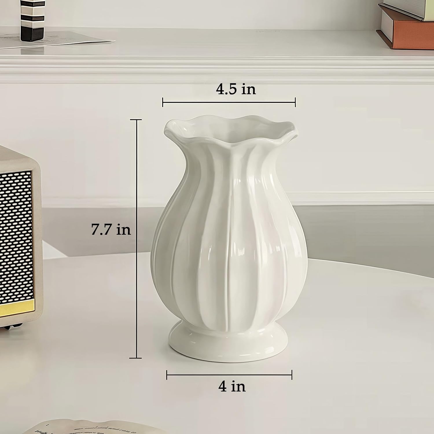 Modern Ceramic Flower Vase / White