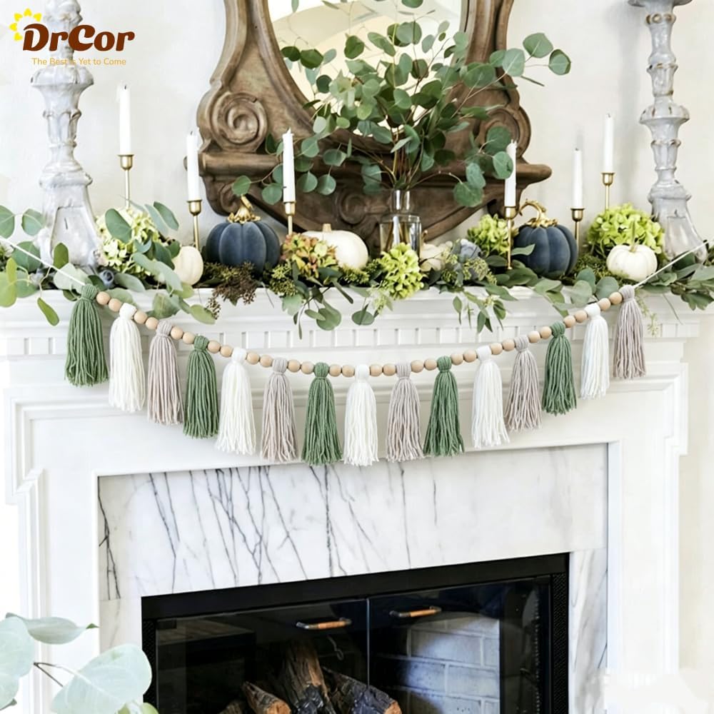 DrCor Sage Green Tassel Garland / Green White