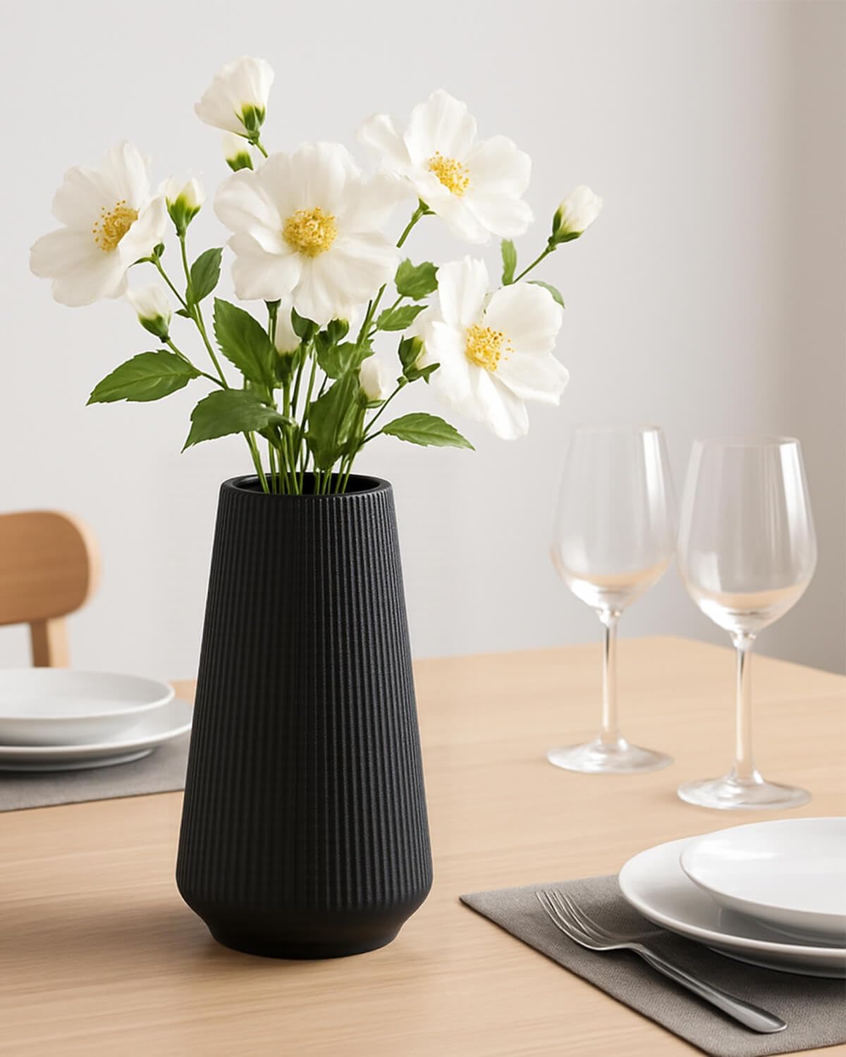 Ceramic Vase / Modern Minimalist Ribbed Decorative Vase / Matte Black01 / Black / 8 Inch