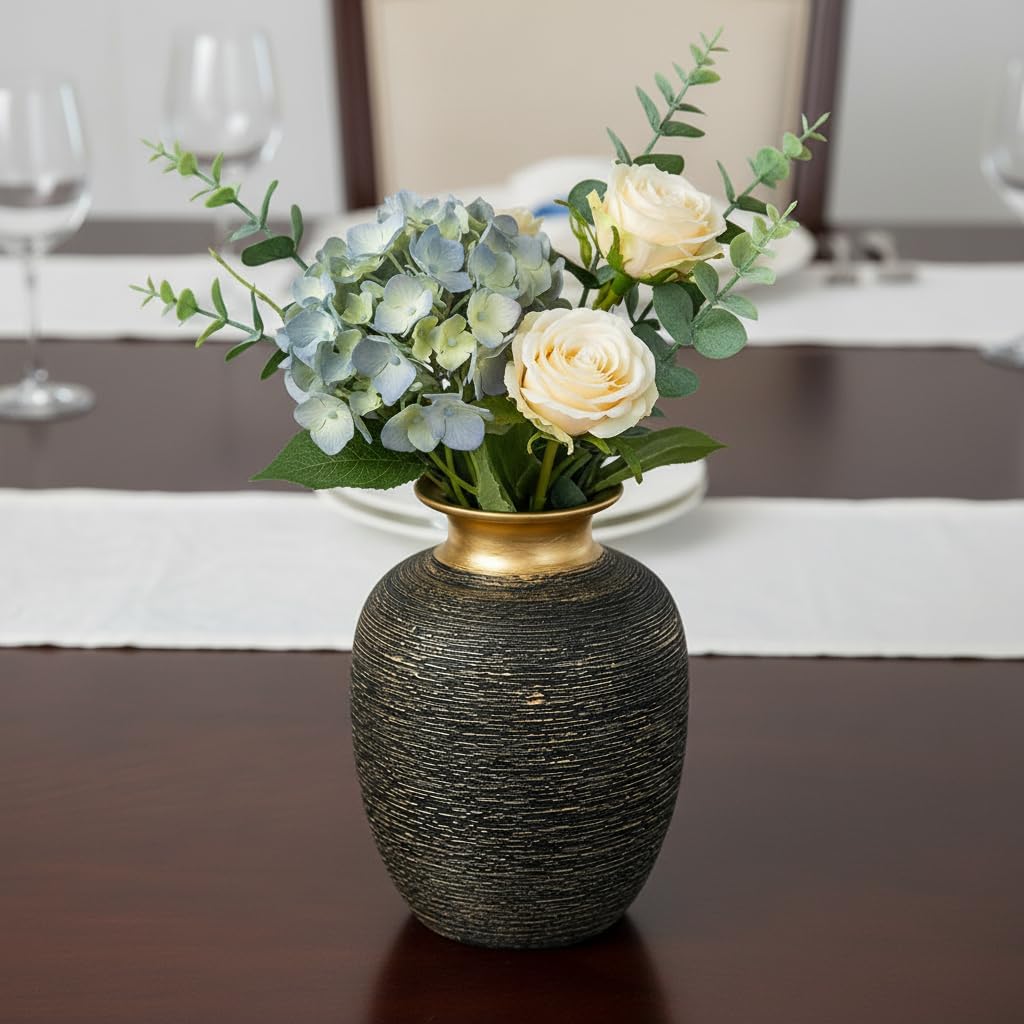 Modern Textured Decorative Vase / Black and Gold / 7 Inch