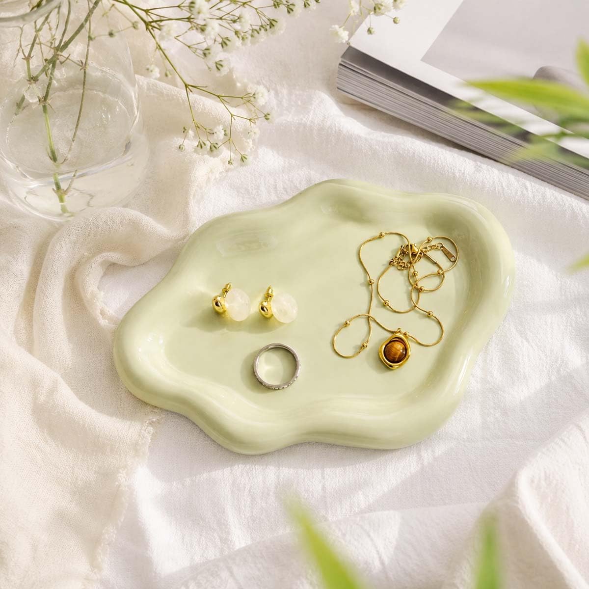 Vanity Ring Dish Ceramic Trinket Ring Holder / Cloud-green