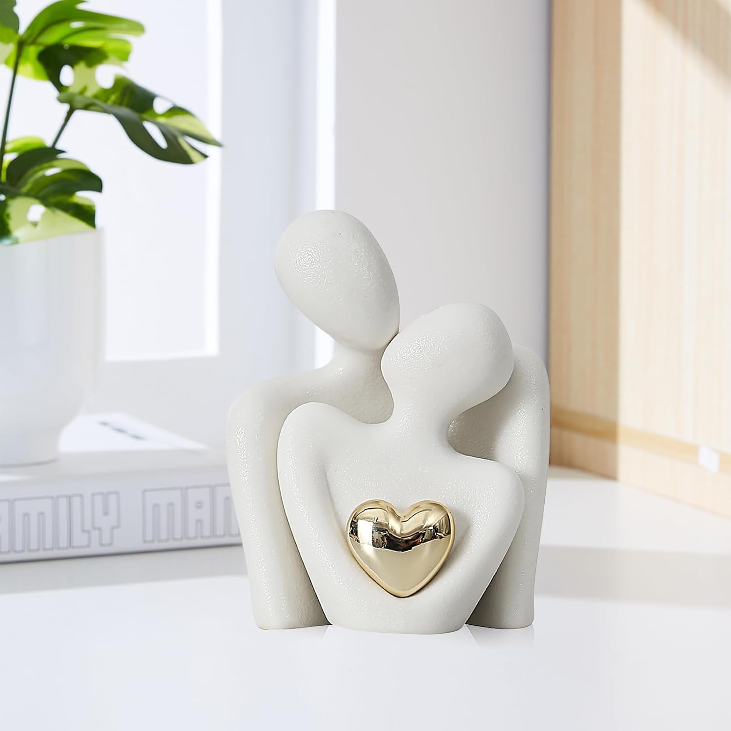 Ceramic Hugging Couple Figurines / White and Gold