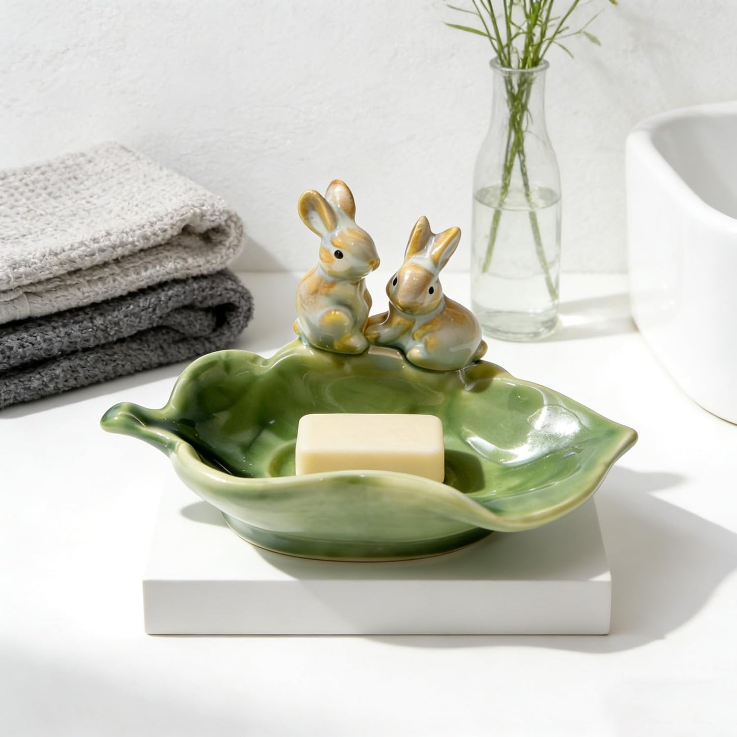 Tray / Ceramic Rabbit Soap Dish