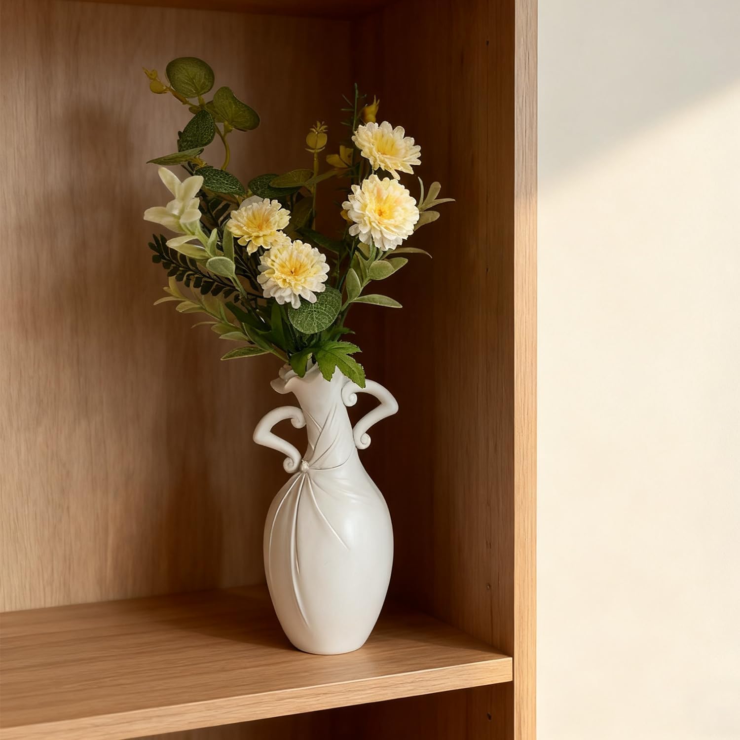 Vase / Resin Small Vase / White