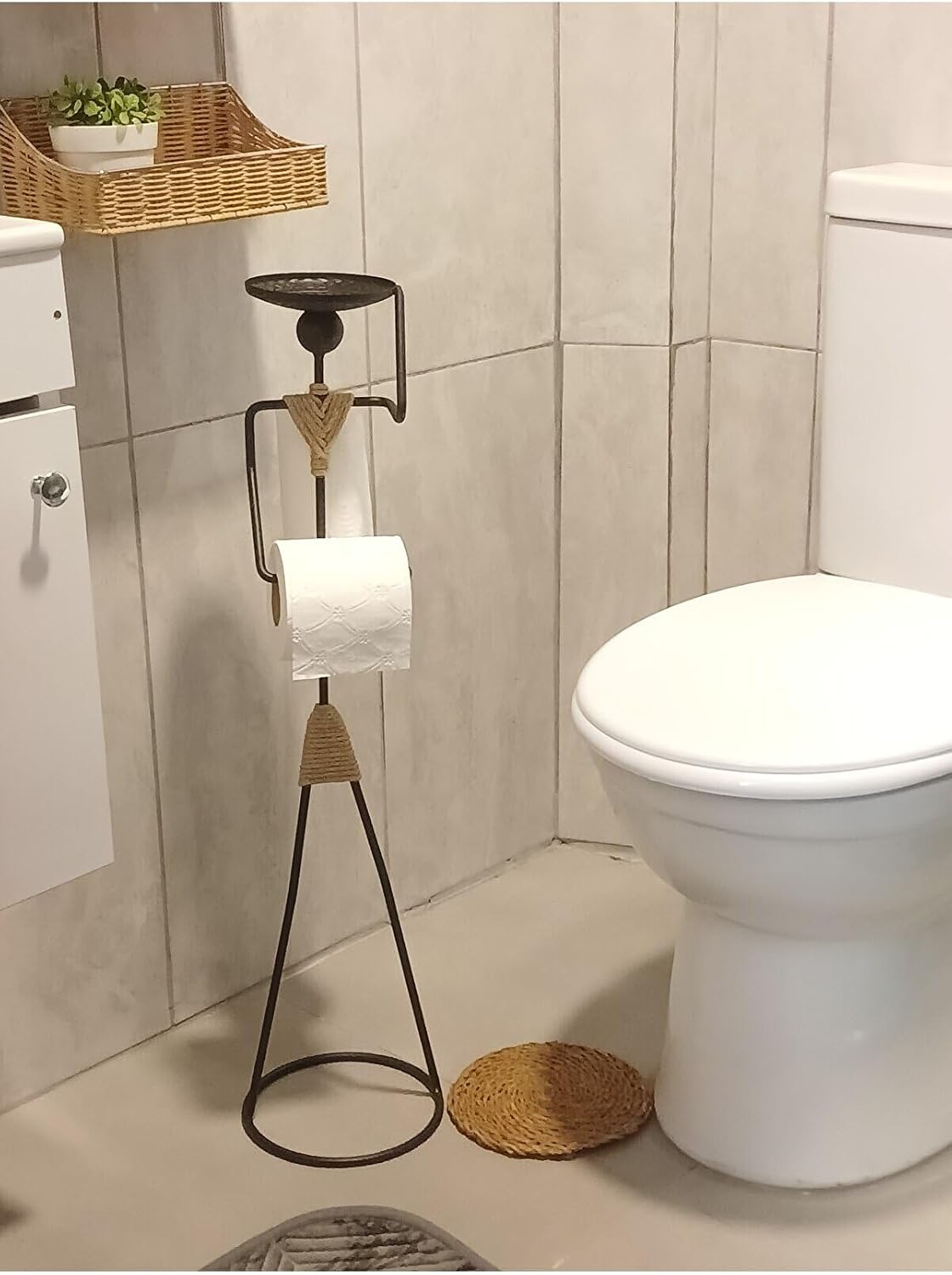 GRANDMIX Funny Standing Toilet Paper Holder with Metal Figurine | Freestanding Bathroom Organizer with Tray for Plant