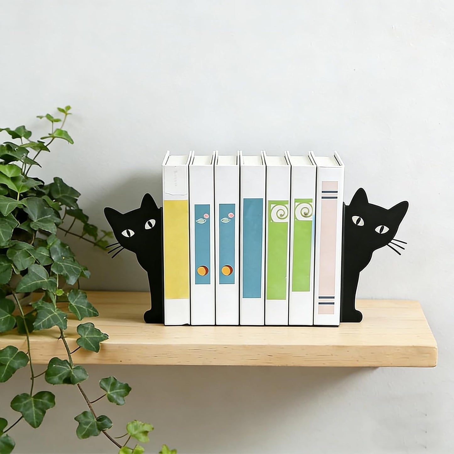 Metal Decorative Book Ends / Peekaboo Cat / Black