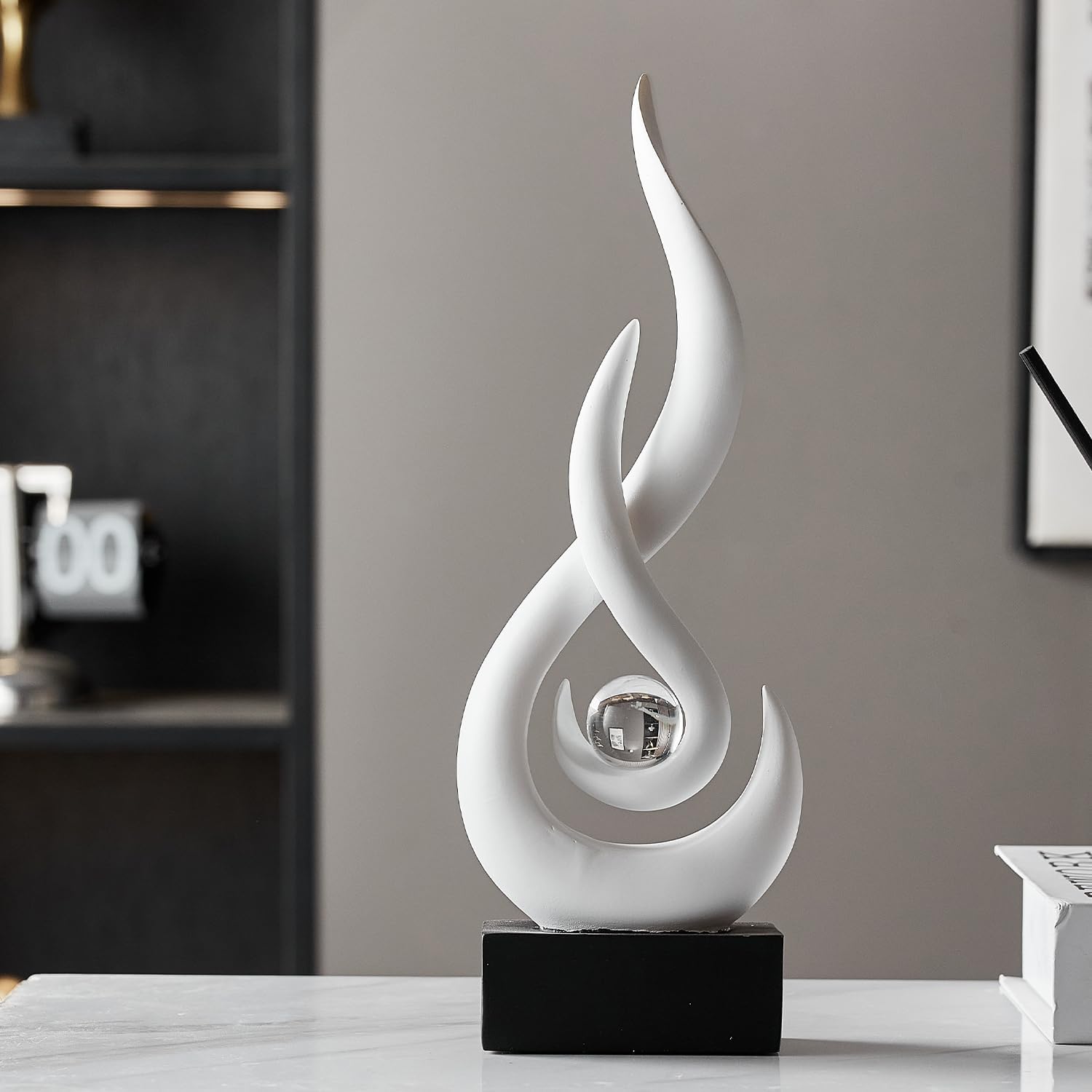 Resin Flame Statue Modern Centerpiece Ornaments / White