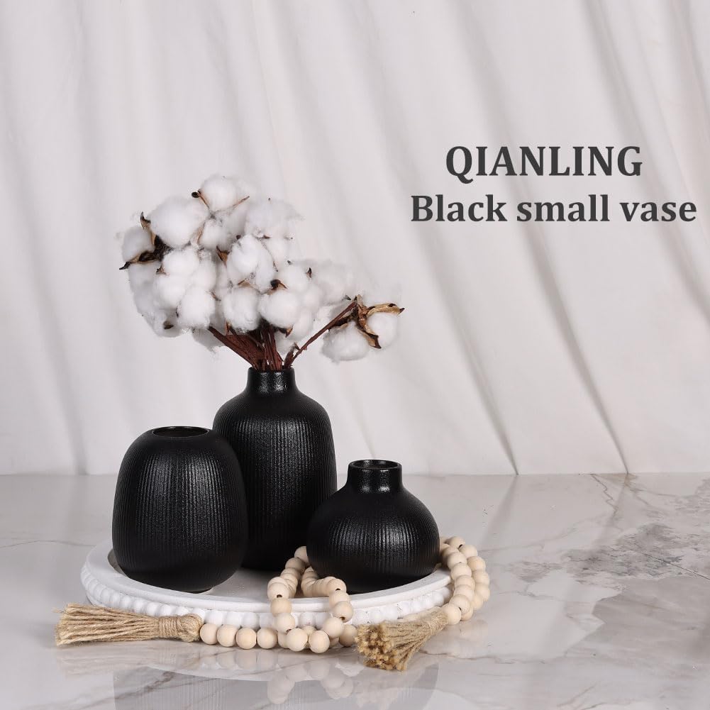 Ceramic Vase / Modern Ribbed Vases / Black / Set of 3