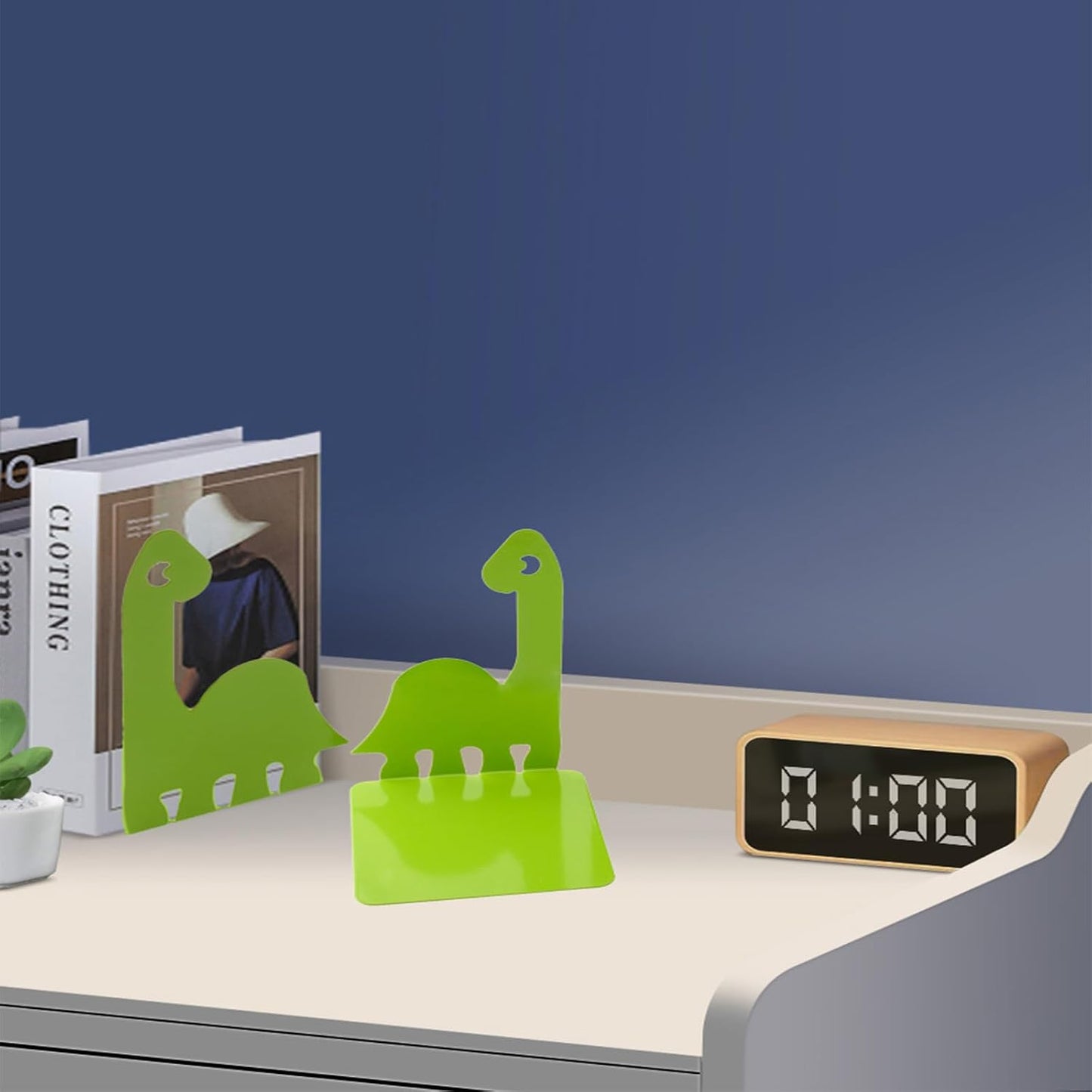 Decorative Metal Book Ends / Green